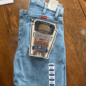 Wrangler women’s cowboy cut jeans NWT 100% cotton